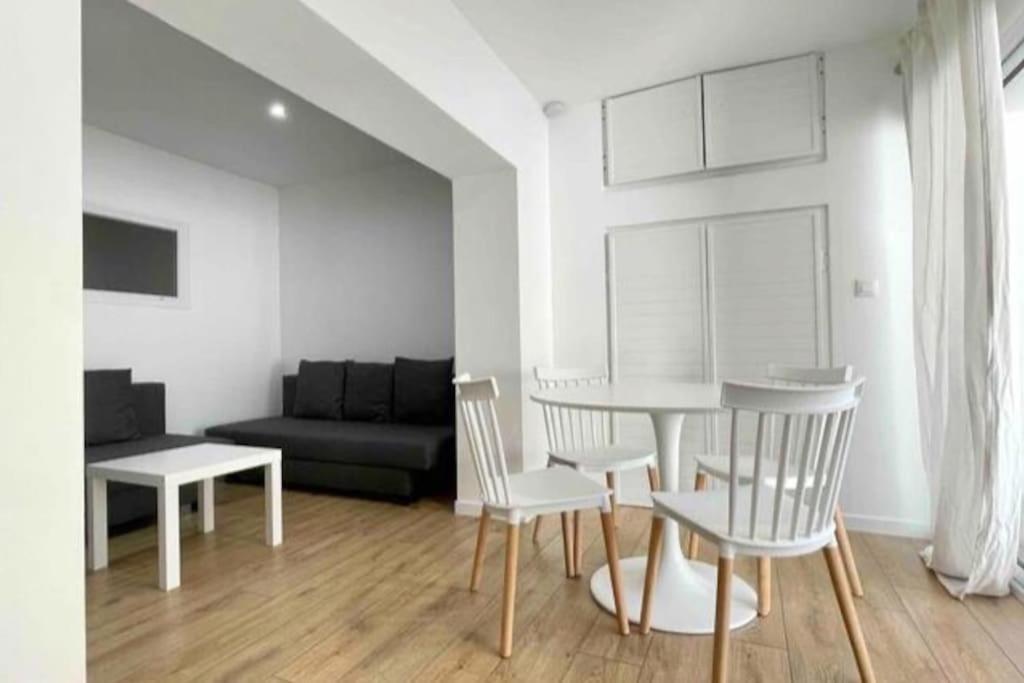 Cozy & Elegant Appartement ナルボンヌ エクステリア 写真